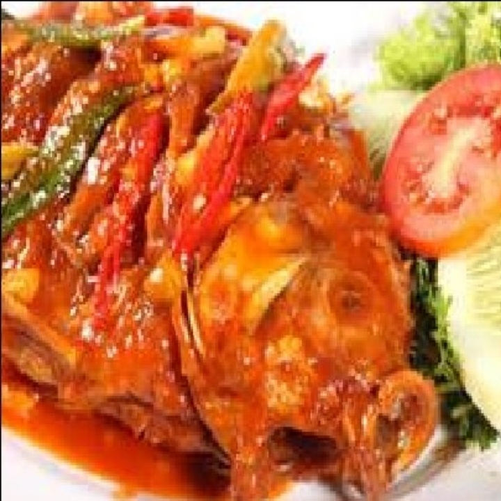 Ikan Gurame Asam Manis