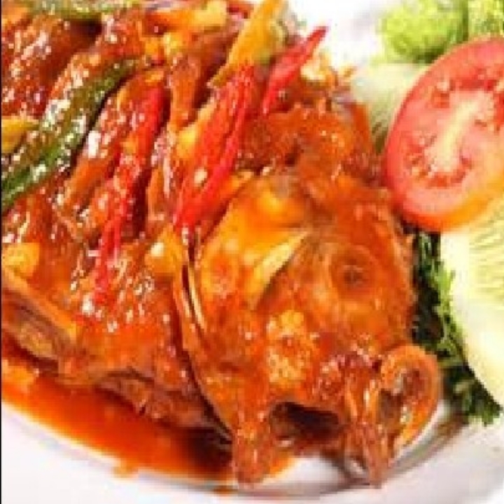 Ikan Gurame Asam Manis