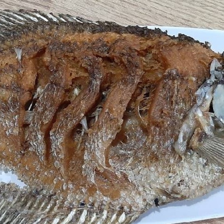 Ikan Gurame Goreng Kering