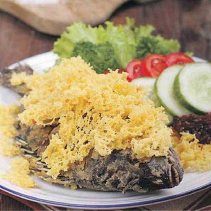 Ikan Gurame Goreng Kremes