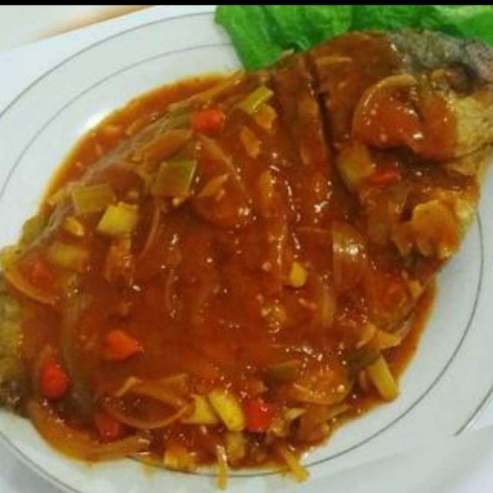 Ikan Gurame Kecil Saos Padang