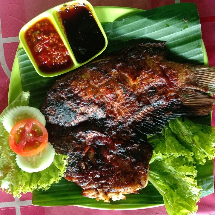 Ikan Gurami Bakar