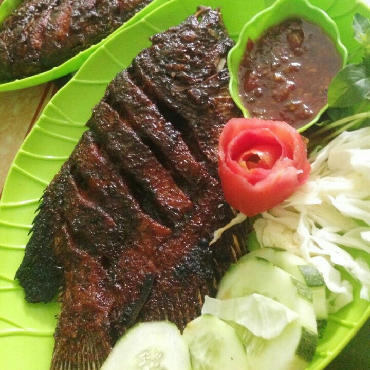 Ikan Gurami Bakar