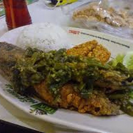 Ikan Lele Cabe Ijo Dan Nasi