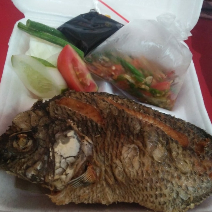 Ikan Nila Goreng Sambal Pecak