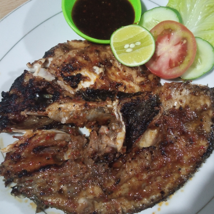 Ikan nila Bakar