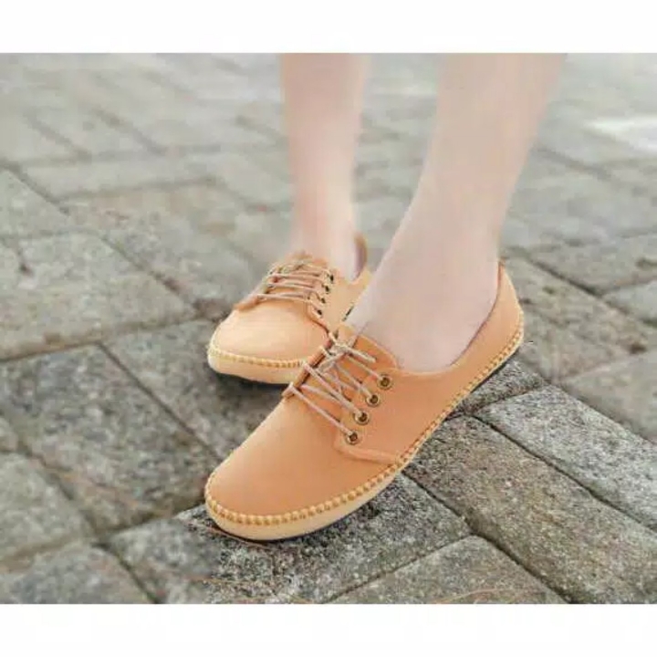 Ikhlasia Sepatu Wanita Kets Casual SP60 Basic Shoes 2