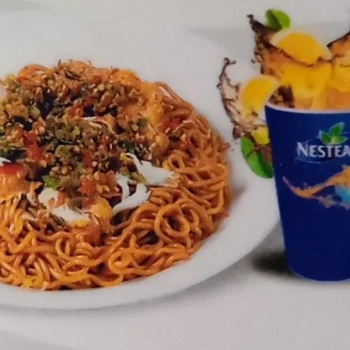 Indomie Goreng Ayam Fillet Sambal Geprek Dan Nestea