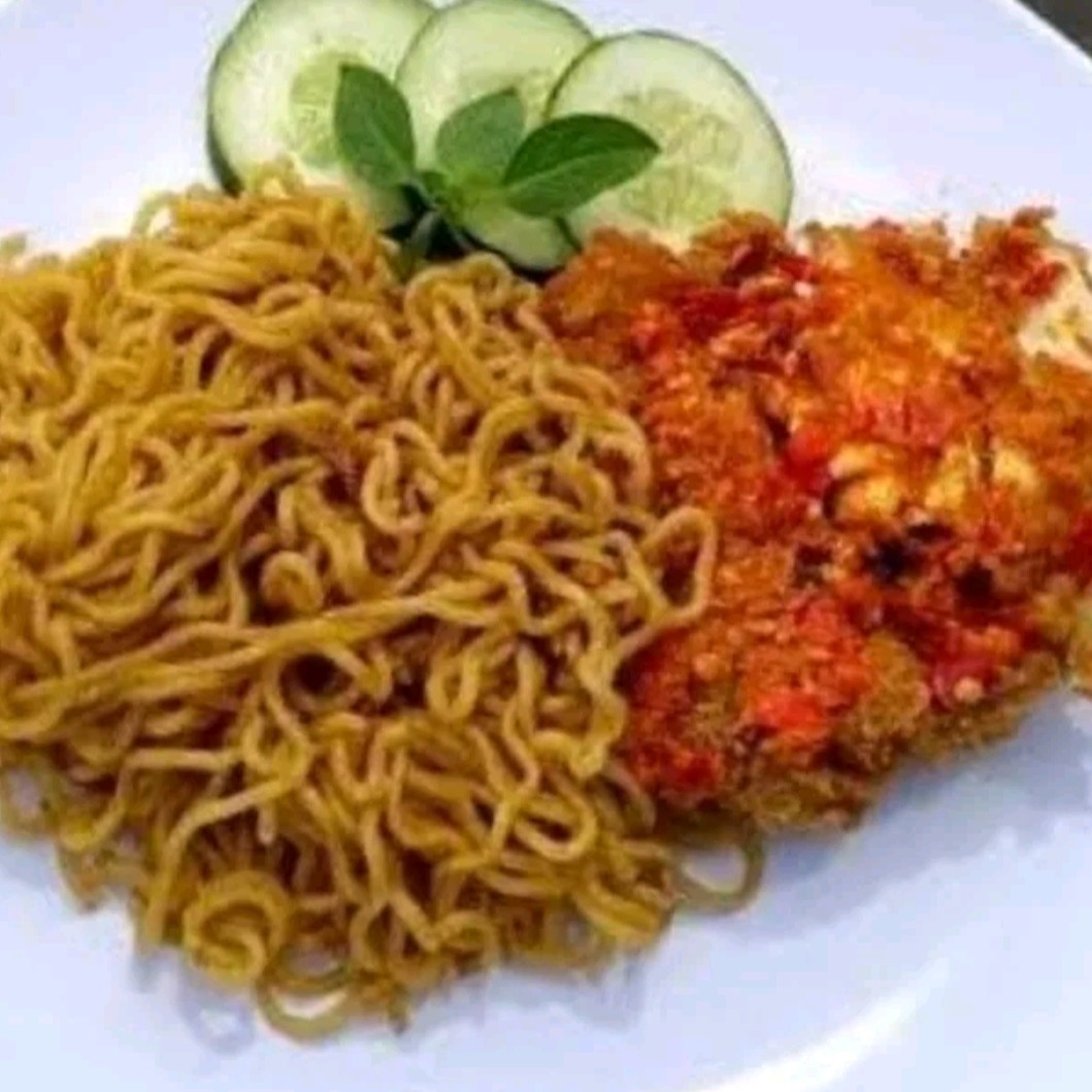 Indomie Goreng Ayam Geprek