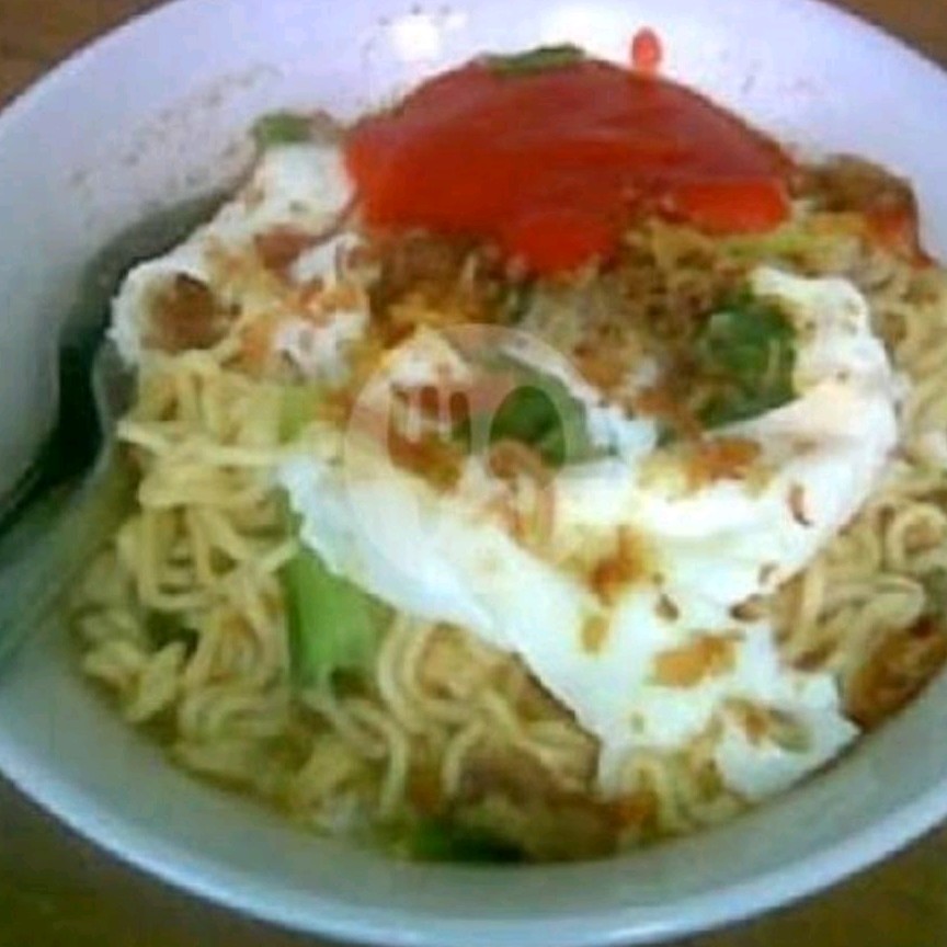 Indomie Goreng Pakai Telor