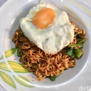 Indomie Goreng Telur