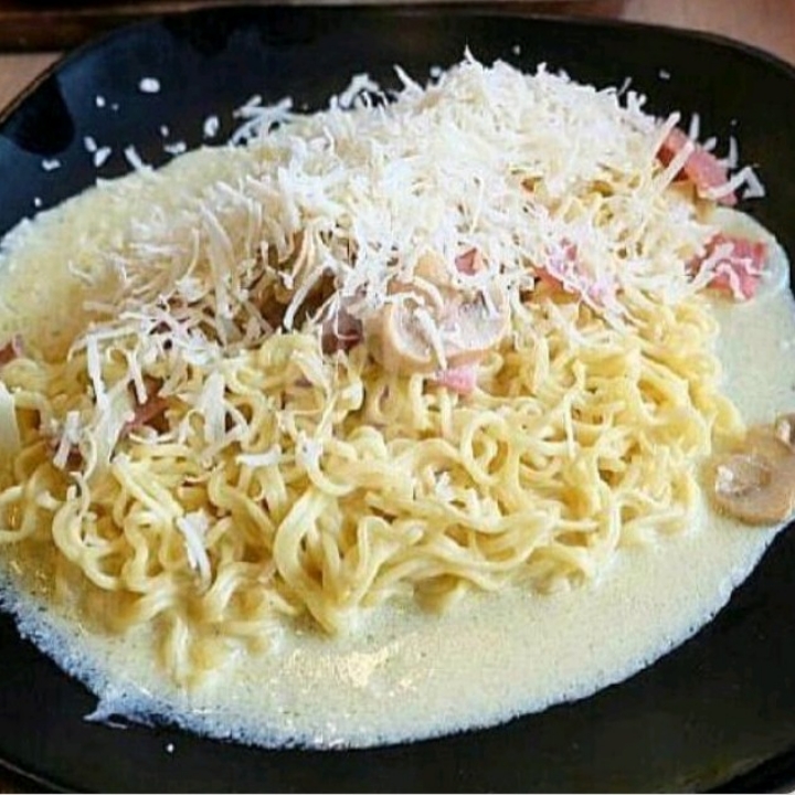 Indomie Rebus Telur Carbonara