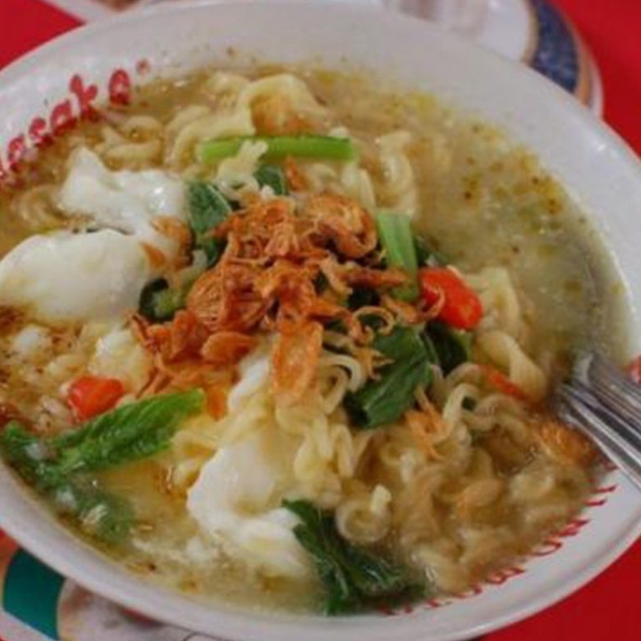 Indomie bokom ayam