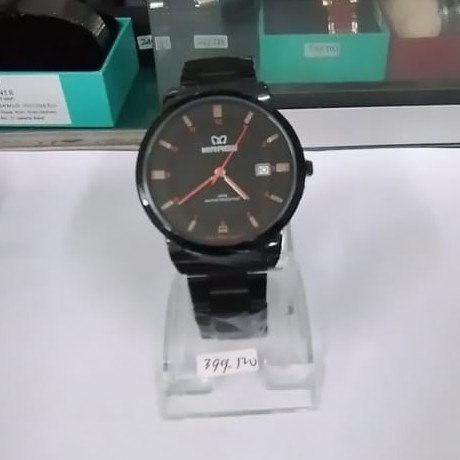 JAM MIRAGE PRIA RANTAI