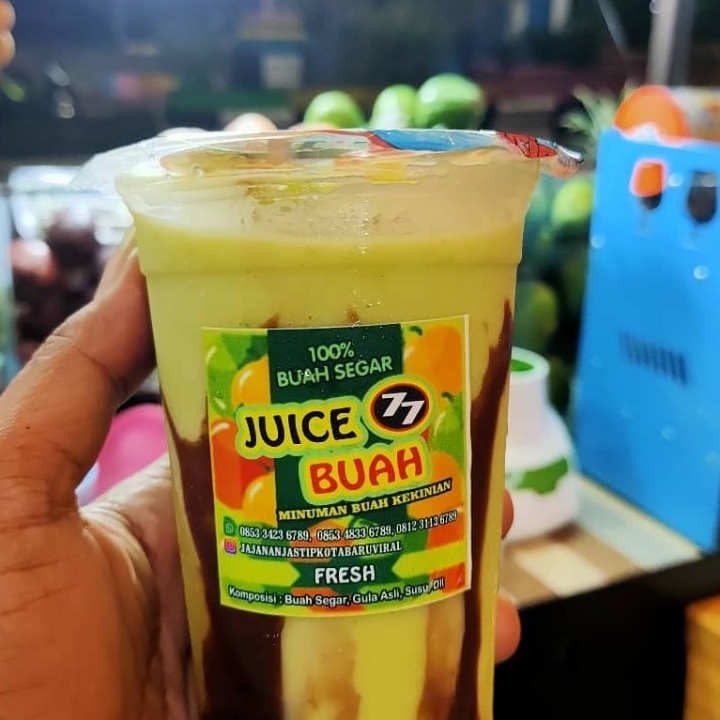 JUICE BUAH ALPUKAT