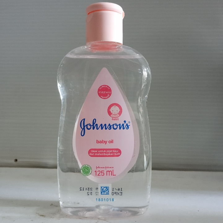 Johnsons Baby Oil