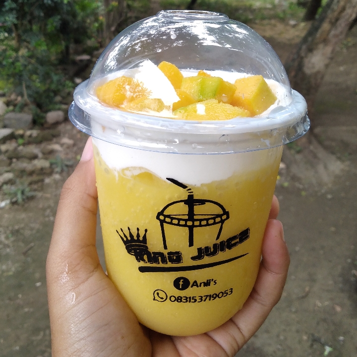 Juice mango thai