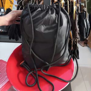 KALIBRE TAS  BLACK - DRAWSTRING BAG 02 17L - 910884 - 000 MERK KALIBRE