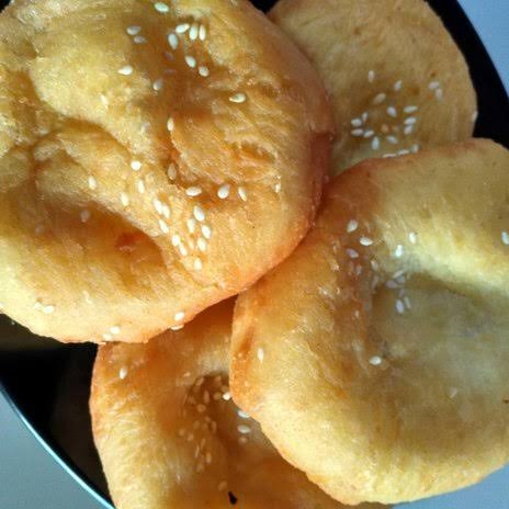 KUE BOHONG