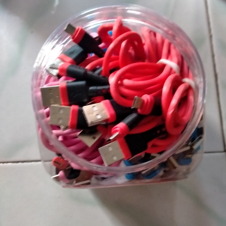 Kabel Data Warna Warni