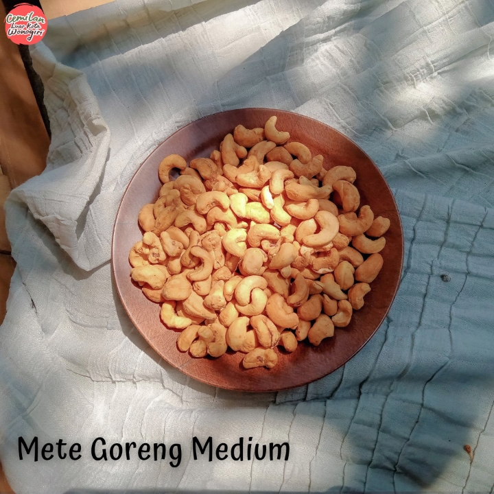 Kacang Mete Goreng Medium