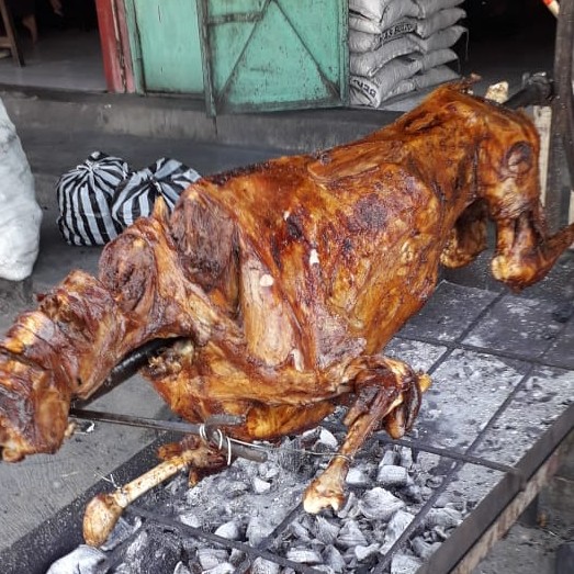 Kambing Guling Komplit