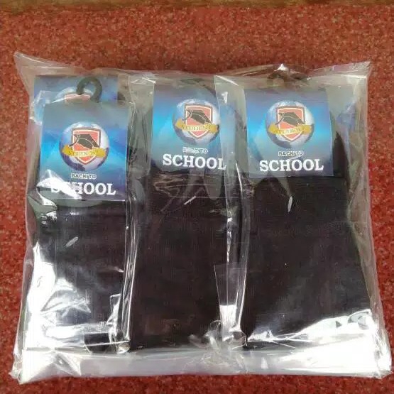 Kaos Kaki Hitam