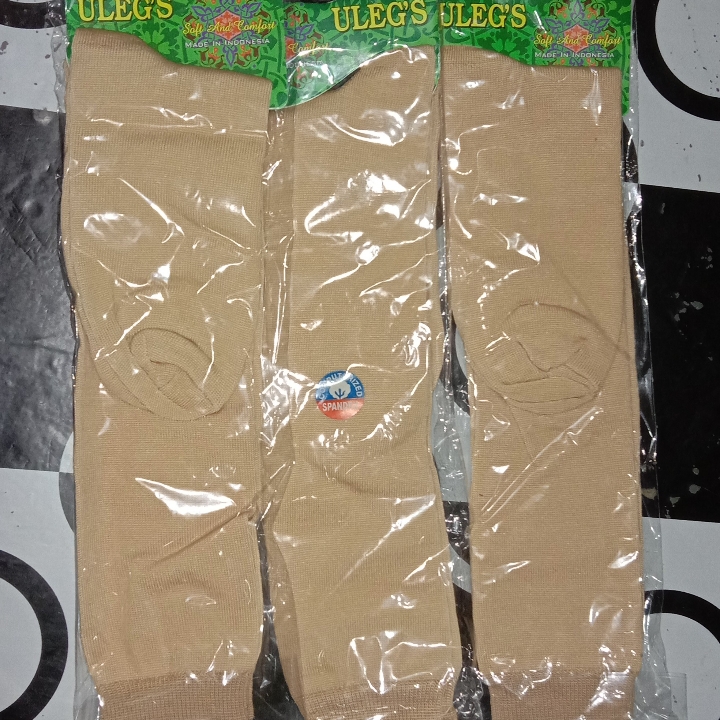 Kaos Kaki Panjang