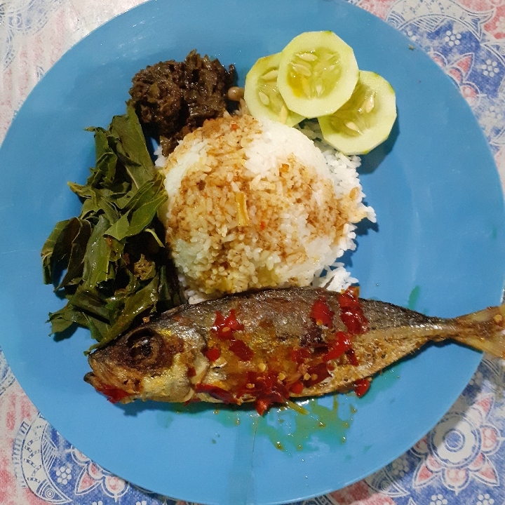 Kembung Balado Komplit