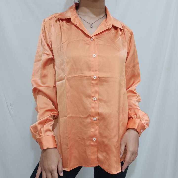 Kemeja Satin HM Long-sleeve