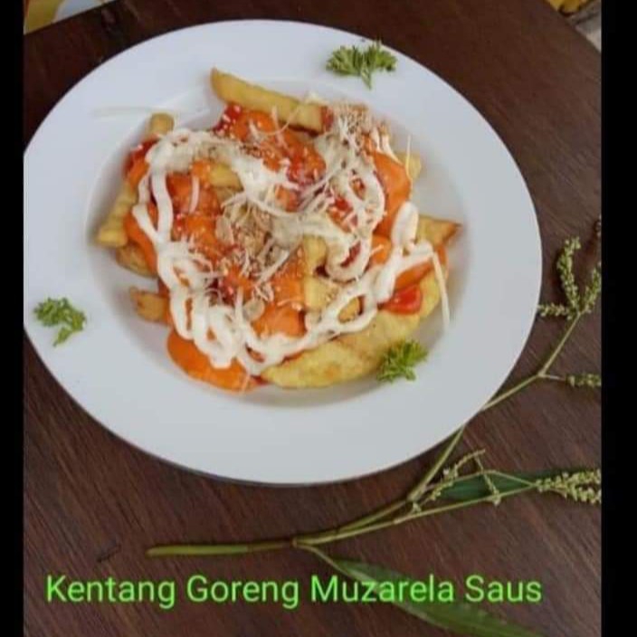 Kentang Goreng Mozarella Saus