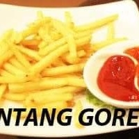 Kentang Goreng Sosis Goreng