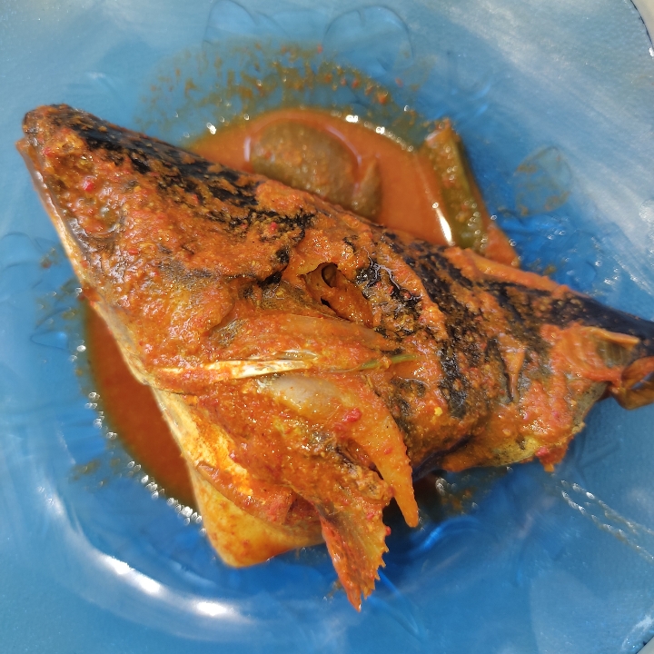 Nasi Kepala Patin Asam Pedas