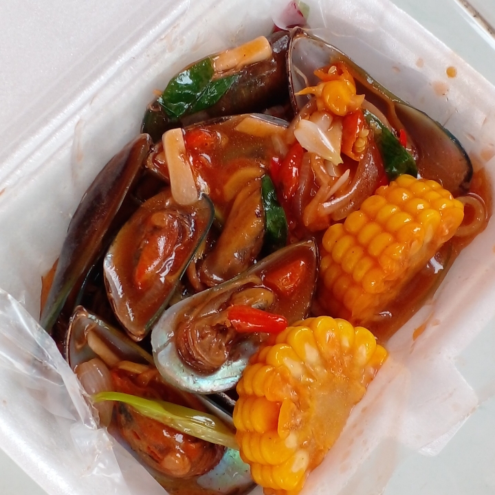 Kerang Ijo Saus Padang