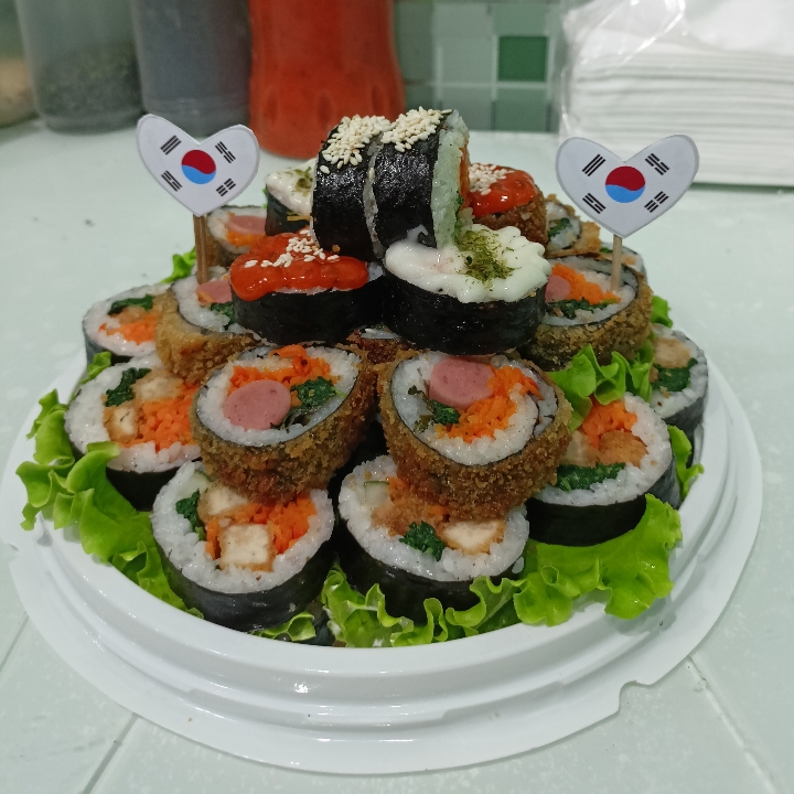 Kimbab Cake Large 2