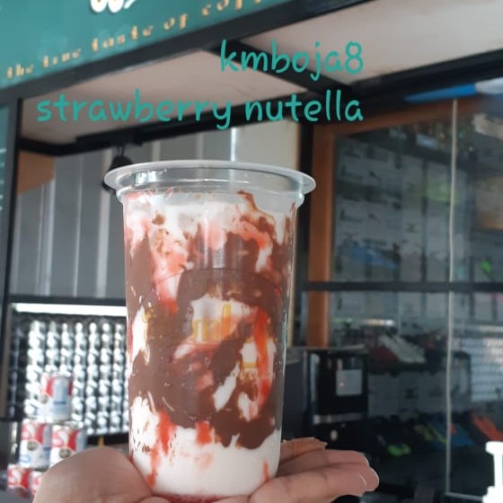 Kmboja strawberry nutella