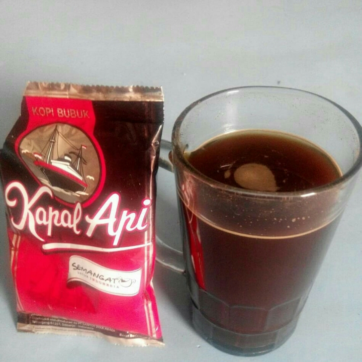 Kopi Hitam Raisa