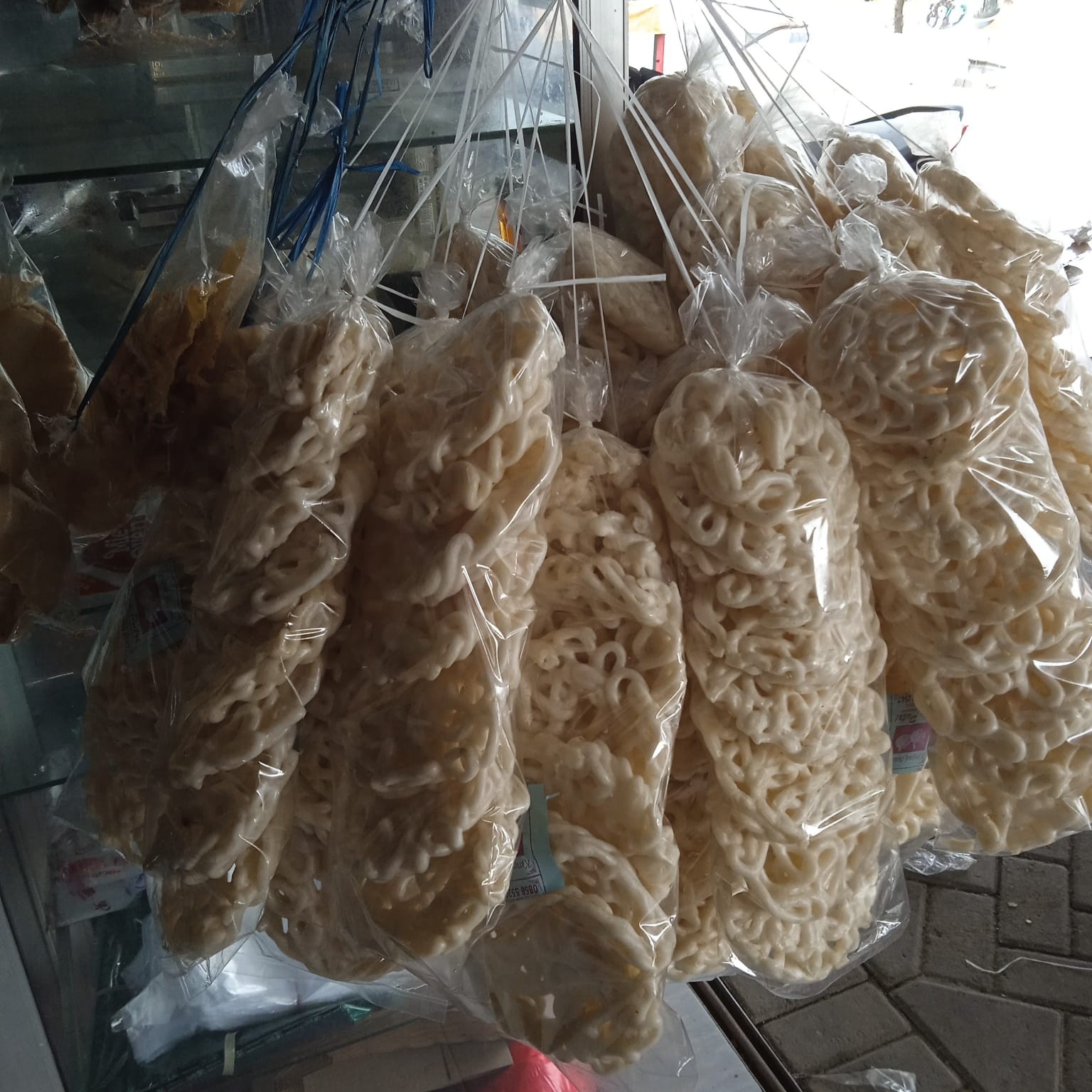 Krupuk Uyel