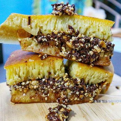 Kue Bandung Kacang Coklat