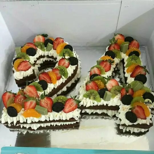 Kue Ultah Alfabeth