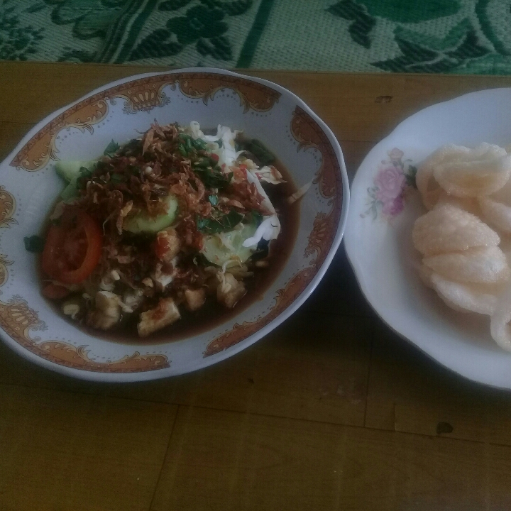 Kupat Tahu