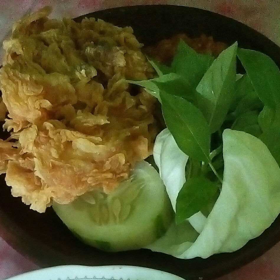 Lalapan Ayam