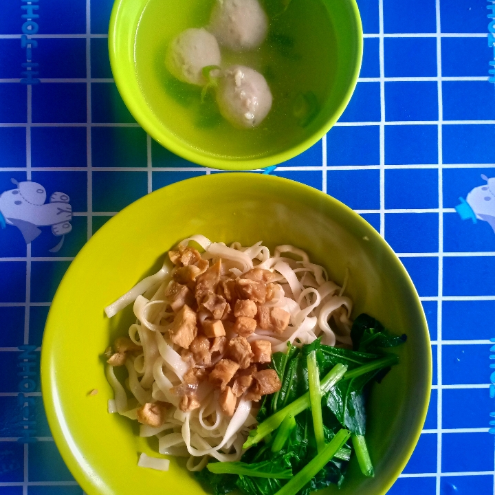 Kwetiau Ayam Bakso