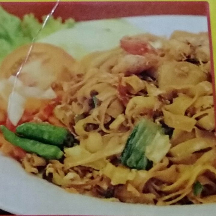 Kwetiau Goreng Baso Ati Ampela Dan Pete