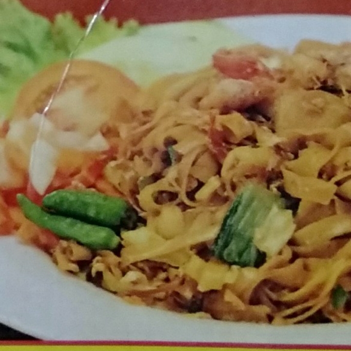 Kwetiau Goreng Baso Sosis Dan Pete