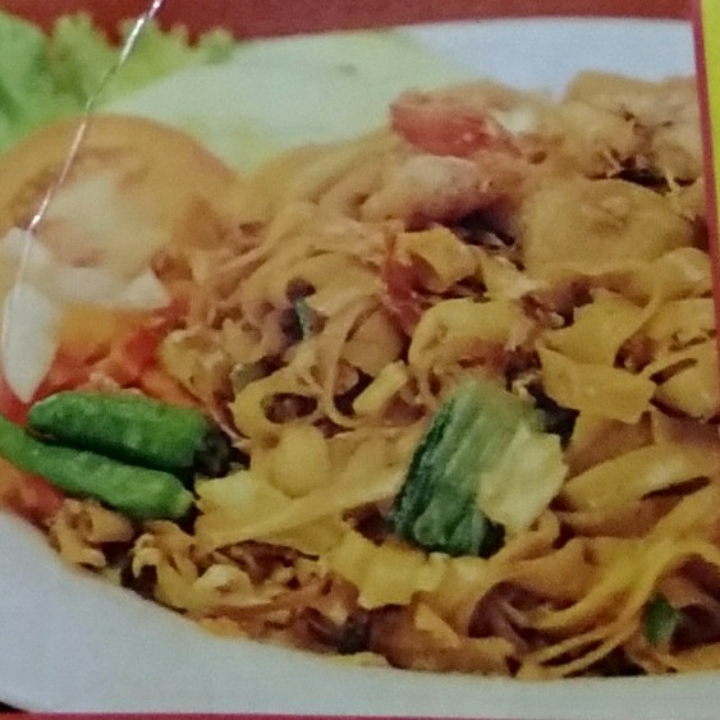 Kwetiau Goreng Sosis Ati Ampela Dan Baso