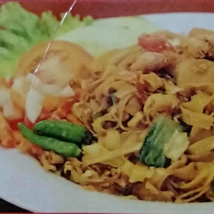 Kwetiau Goreng Sosis Dan Baso