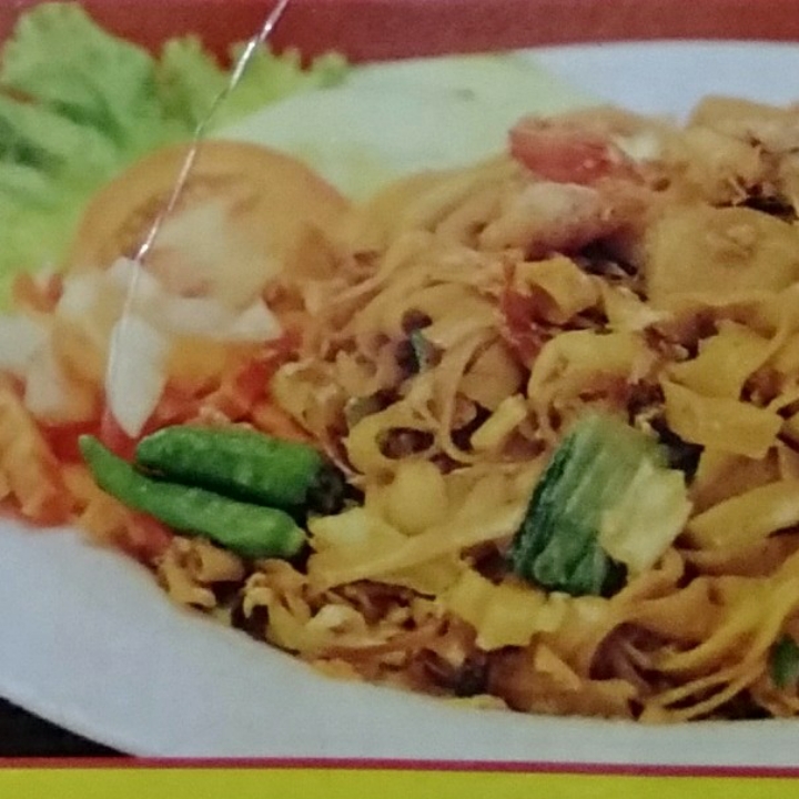 Kwetiau Goreng Sosis Dan Pete