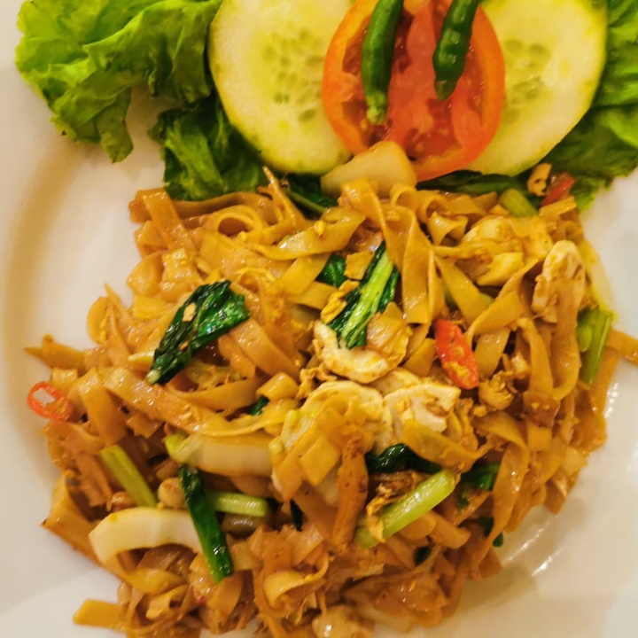 Kwetiaw Goreng Ayam