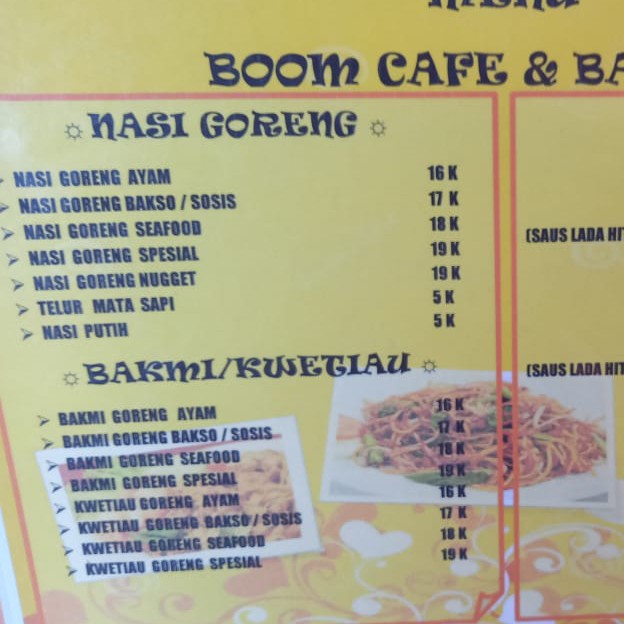 Kwetiaw Goreng Bakso